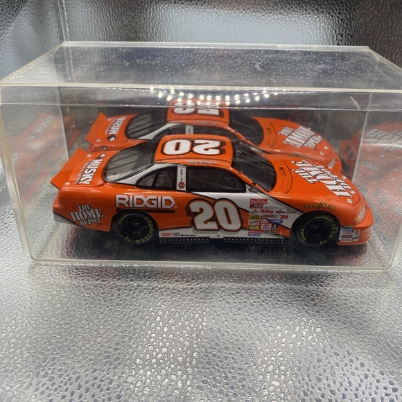 Other - NASCAR 2000 1:24 Diecast Car Tony Stewart #20 Home Depot Collectible Edition